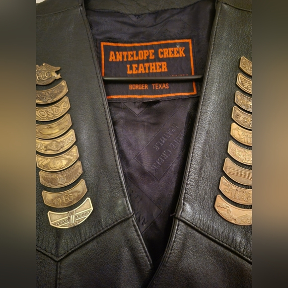 Harley-Davidson leather vest - Picture 2 of 7